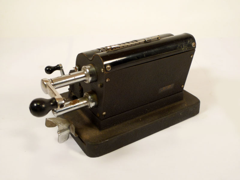 calculadora famosa hierro 14_5x26x15 1u